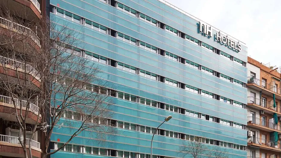 ان اچ سنت بارسلونا